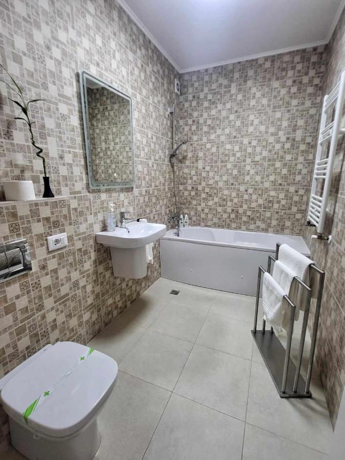Sika Sunny Garden Apartment Arad Dış mekan fotoğraf